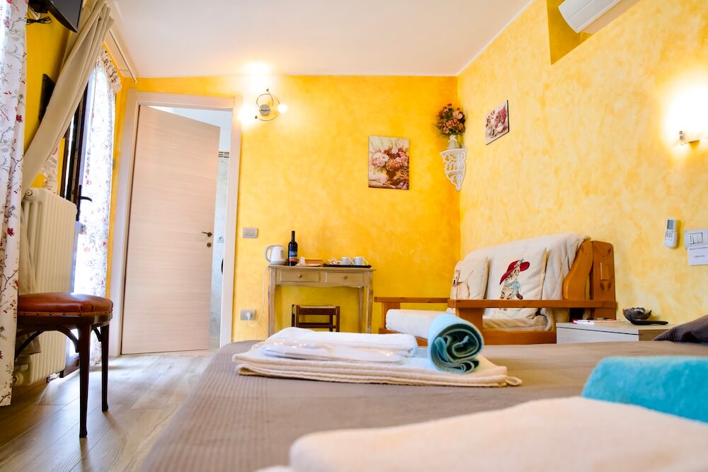 Double-room-booking.com-Vezio-with-air-conditioning-swimming pool