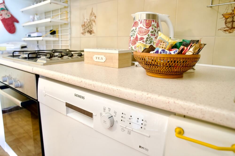 airbnb-apartment-welcome-kit-Lake-Como