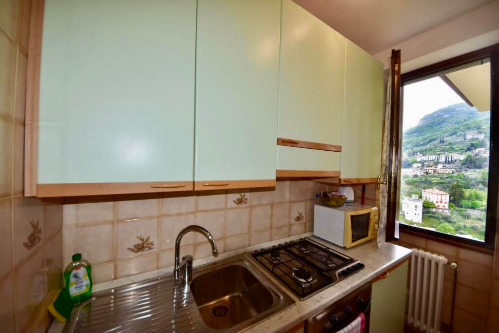Holiday rental in Vezio near Varenna with equipped kitchen