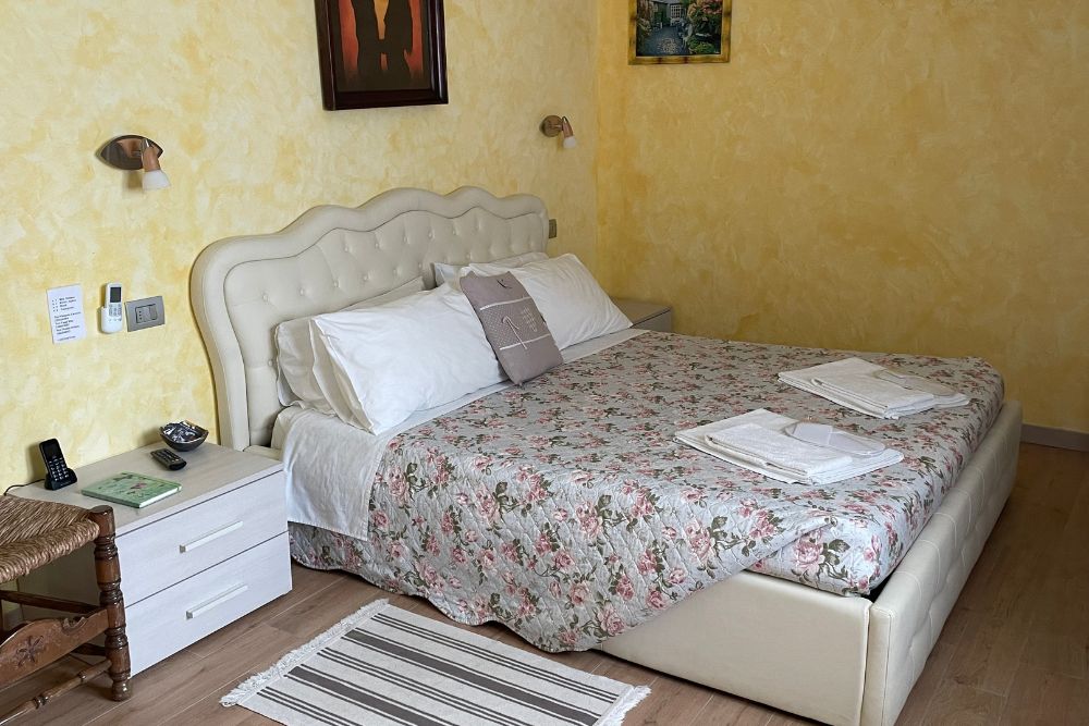 Family Hotel double room in Vezio near Varenna
