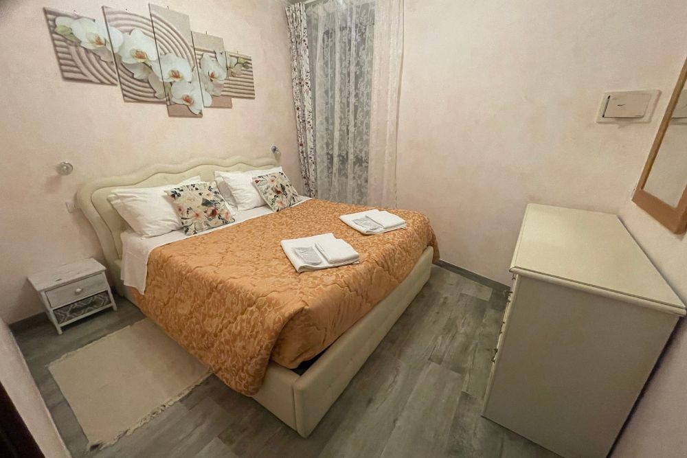 Vacation rental in Vezio hotel il Portichetto