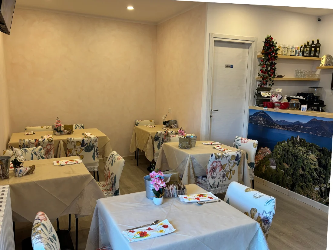 Breakfast-room-hotel-il-portichetto-vezio
