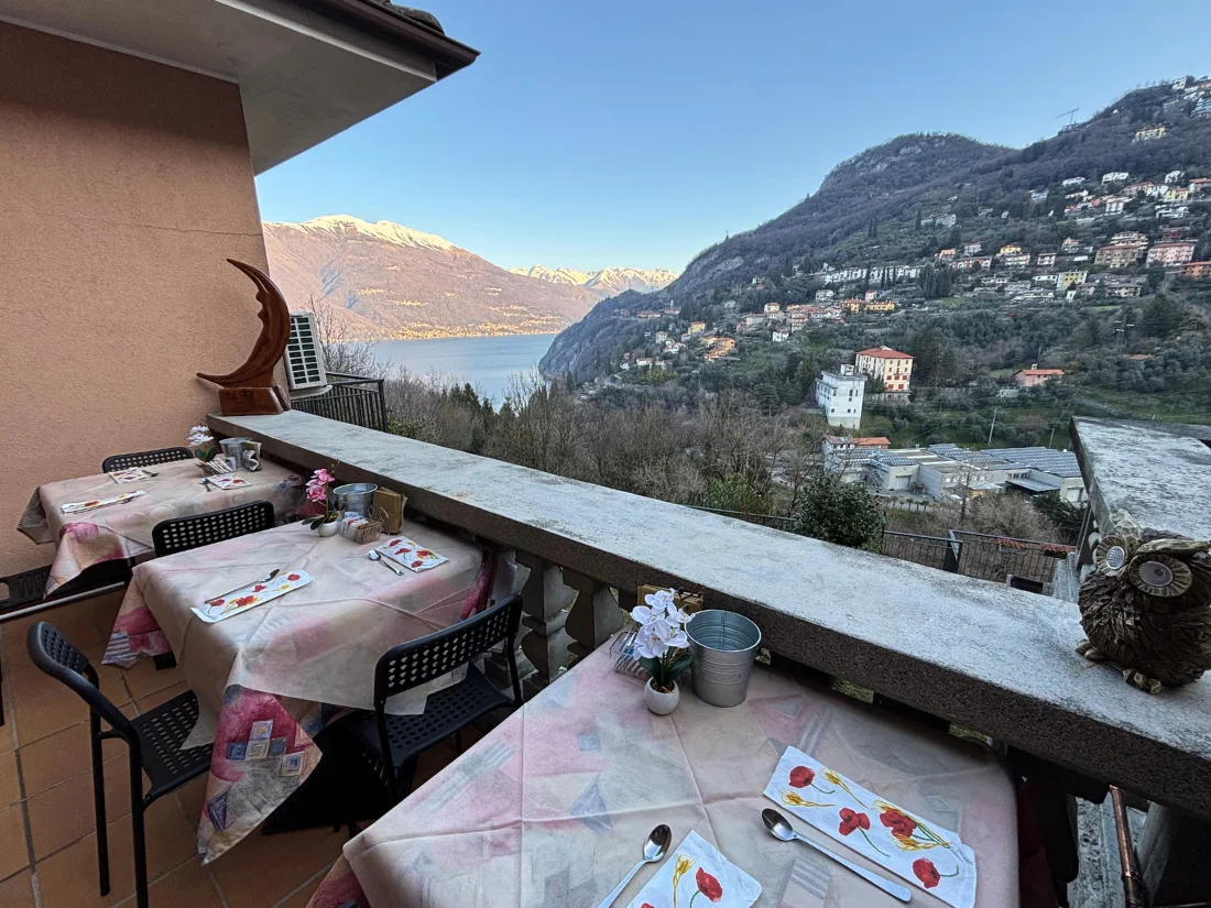Hotel-near-Varenna-with-Lake-View