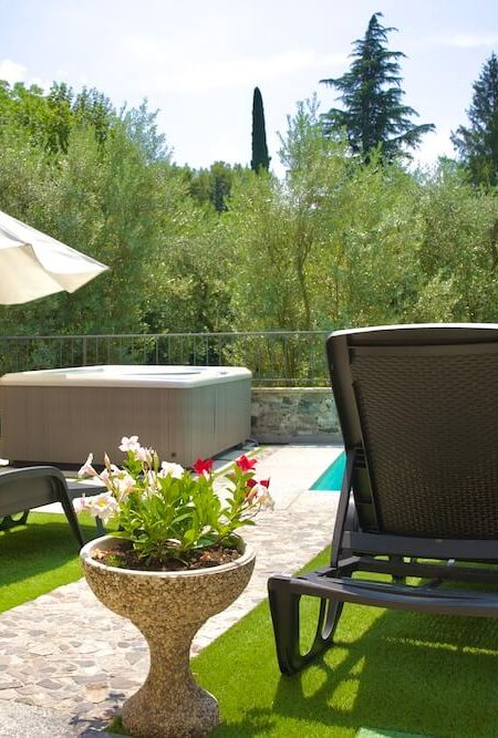 B & B-near-Varenna-air-conditioning-swimming pool