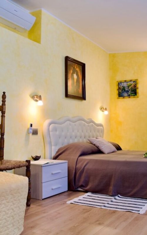 Hotel-in-Varenna-with-swimming-pool