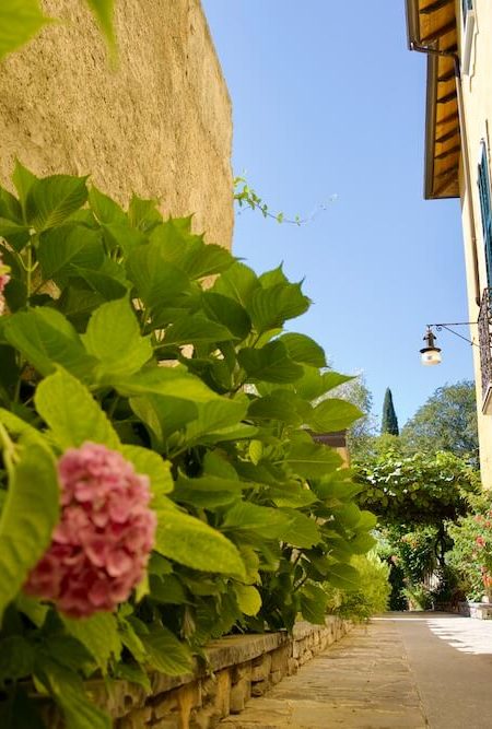 Hotel-il-portichetto-con-piscina-Vezio