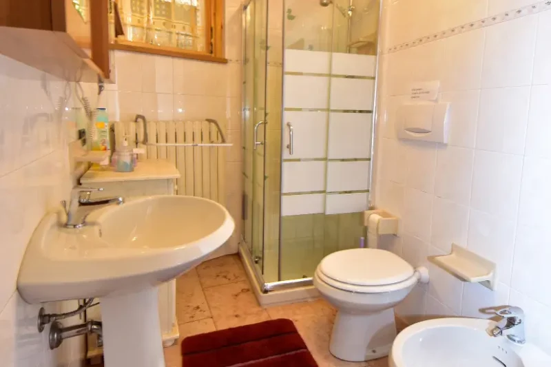 Lake-Como-holiyda-apartment-Casa-Cristina-in-Vezio